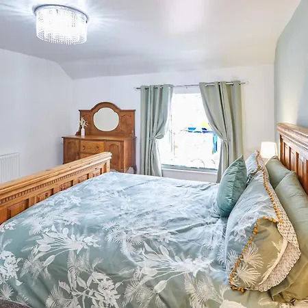 Poets * Skinningrove