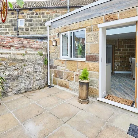 Poets * Skinningrove